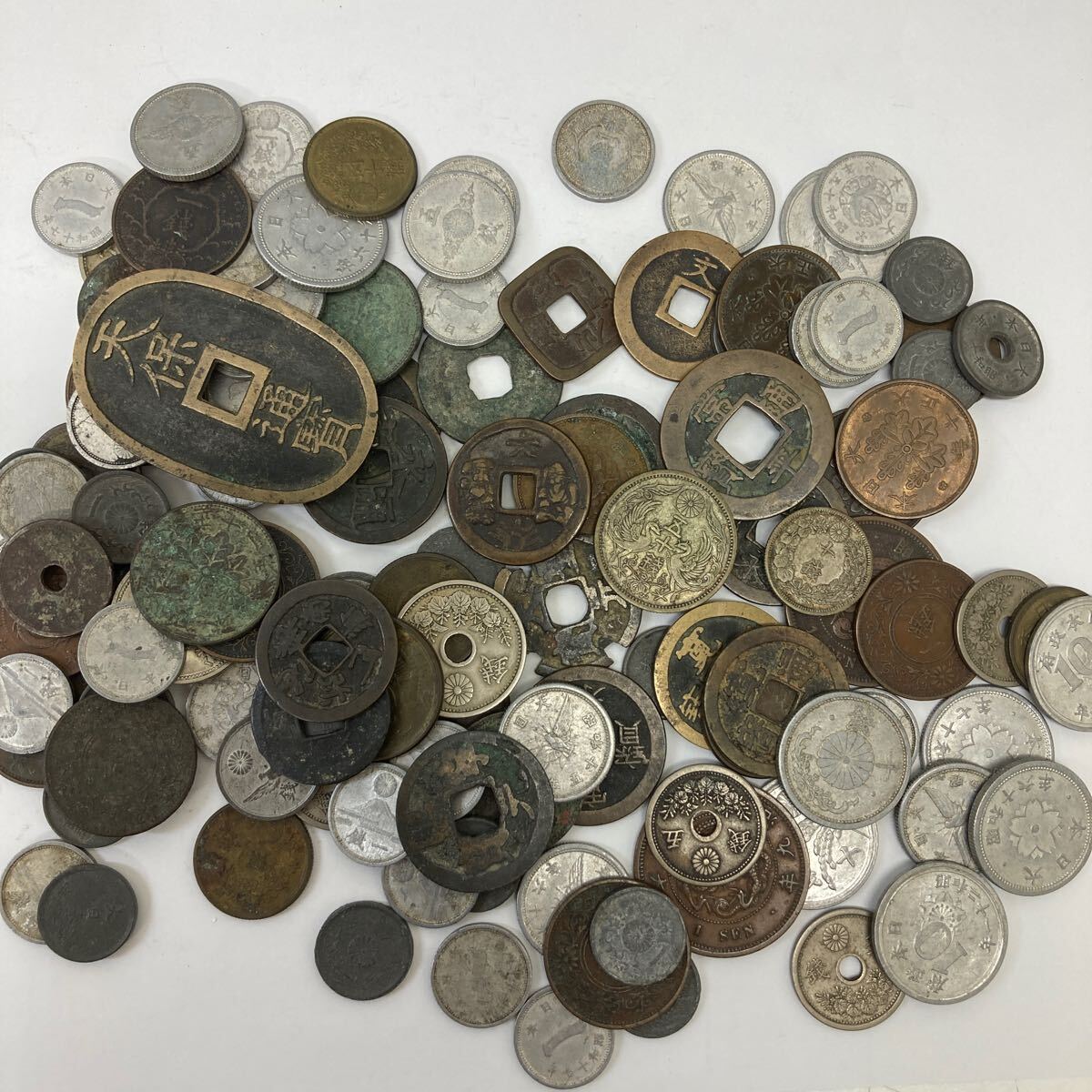 38577 0725Y 古銭 まとめて 穴銭 寛永通宝 天保通宝 絵銭 銀貨 などの