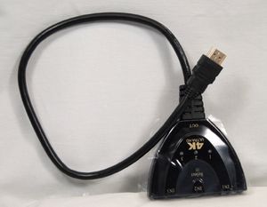 ◆◇ディスプレイ切替器/ビデオセレクター/4K HDTV 3-In-1/TV,PC,ゲーム機等三台の信号を