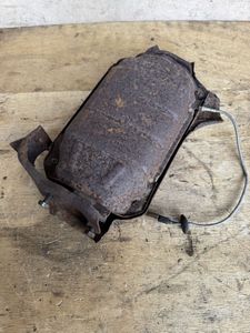 【HGC211　SKYLINE JAPAN】触媒　カバー　ステー 【2000ターボGT-E・S　4dr 】L20ET　ス