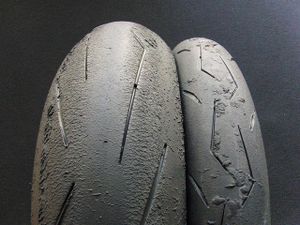 【送料無料★ ※沖縄・離島を除く】中古前後セット!ピレリ◎スーパーコルサ. 120/70ZR17.