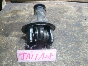 Ａ２８　送料無料　ジムニー　ＪＡ１１　リアデフ　５ＭＴ