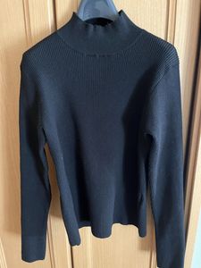 【ZOZO限定】袖口ゴールドボタンボトルネックリブニット　SiriN 黒 ブラック