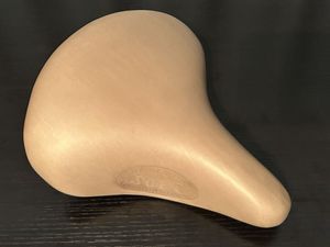 フジタ 藤田 サドル 210？ プロムナードやミキストに