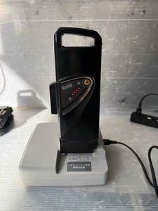 パナソニック 電動自転車バッテリー NKY325B02 8Ah 長押し4点灯 充電器 NKJ048　 ジャン