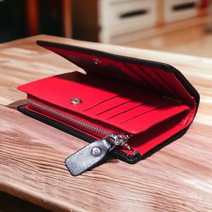 艶のある二つ折り財布☆ 黒 紅 メンズ レディース 小銭入れ カードケース