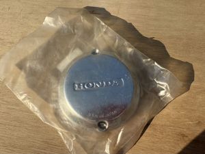 A6635 HONDACB750K0～純正品　ポイントカバーNOS新品部品未開封品