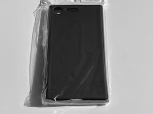 Xperia XZ Premium SO-04J 耐衝撃 上質 TPU ソフト 黒色 ケース A103