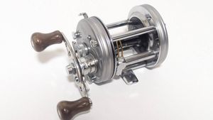 abu 6500c3CT 美品　未使用　ハンドル　サイドスクリューカスタム　コレクション放出　ビ