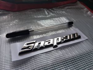 【ゆうパケット送料込】スナップオン(Snap-on)　エンブレム　メッキシルバー