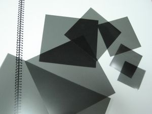 ノリ付き偏光板　230ミリ角　2枚　