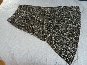 2.3回着用 美品 Discoat ブラック ホワイト 柄 シワ プリーツ加工 マキシ丈 フレアースカ