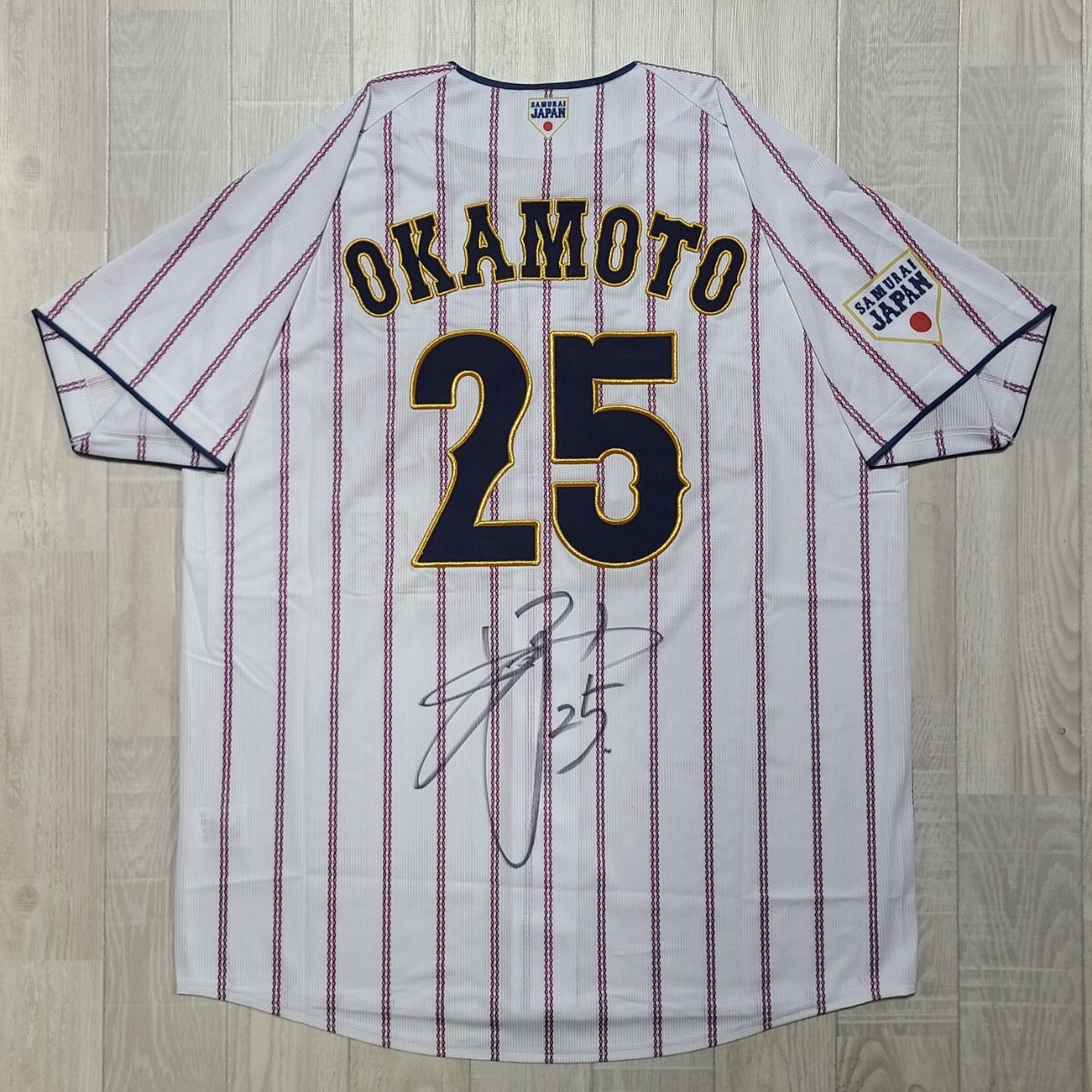 侍ジャパン　岡本和真　直筆サイン入りユニフォーム　2026WBC代表　Oサイズ 岡本和真 侍ジャパン レプリカ ユニフォーム 2026 WBC ホーム 直筆