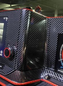 FE13オーラニスモ　ナビとメーターの間　7Dカーボンシート