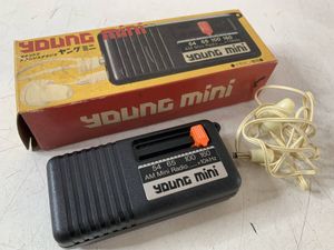 Dy423◆YOUNG mini ヤング ミニ◆ラジオ 日本製 ポケット型トランジスタラジオ 昭和レト