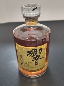 響 17年の平均価格は49,224円｜ウイスキーの価格相場・買取価格