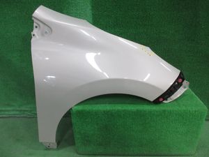 トヨタ　AQUA/アクア　MXPK10/MXPK11/MXPK15/MXPK16　右フェンダー　純正　222722