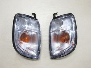 ダットサントラック D22 用 コーナーレンズ ASSY ウインカー　コーナーランプ