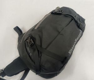 patagonia パタゴニア ATOM 8L ボディバッグ アウトドア 48261 鞄 [050] 146/693B