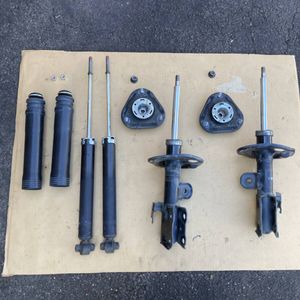 プリウス ZVW30 後期 純正ショックアブソーバー前後 1台分 no704