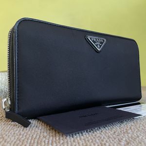 １円　美品 PRADA プラダ ラウンドファスナー ナイロン サフィアーノレザー ブラック 長