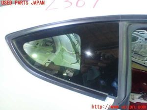 5UPJ-23671380]GR86(BRZ)(ZN8)右クォーターガラス M2H2 中古