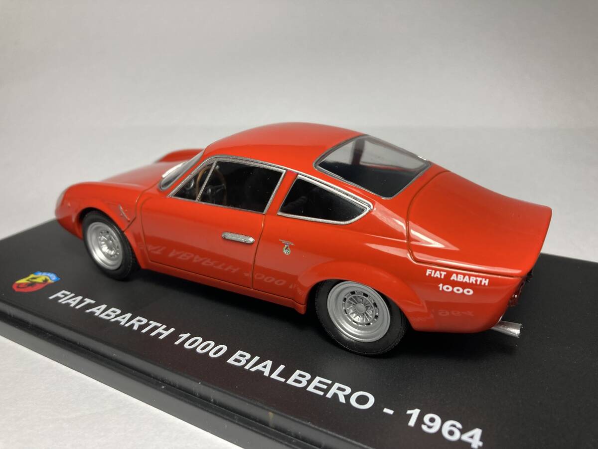HACHTTE 1/24 1964 FIAT ABARTH 1000 BIALBERO (フィアット アバルト