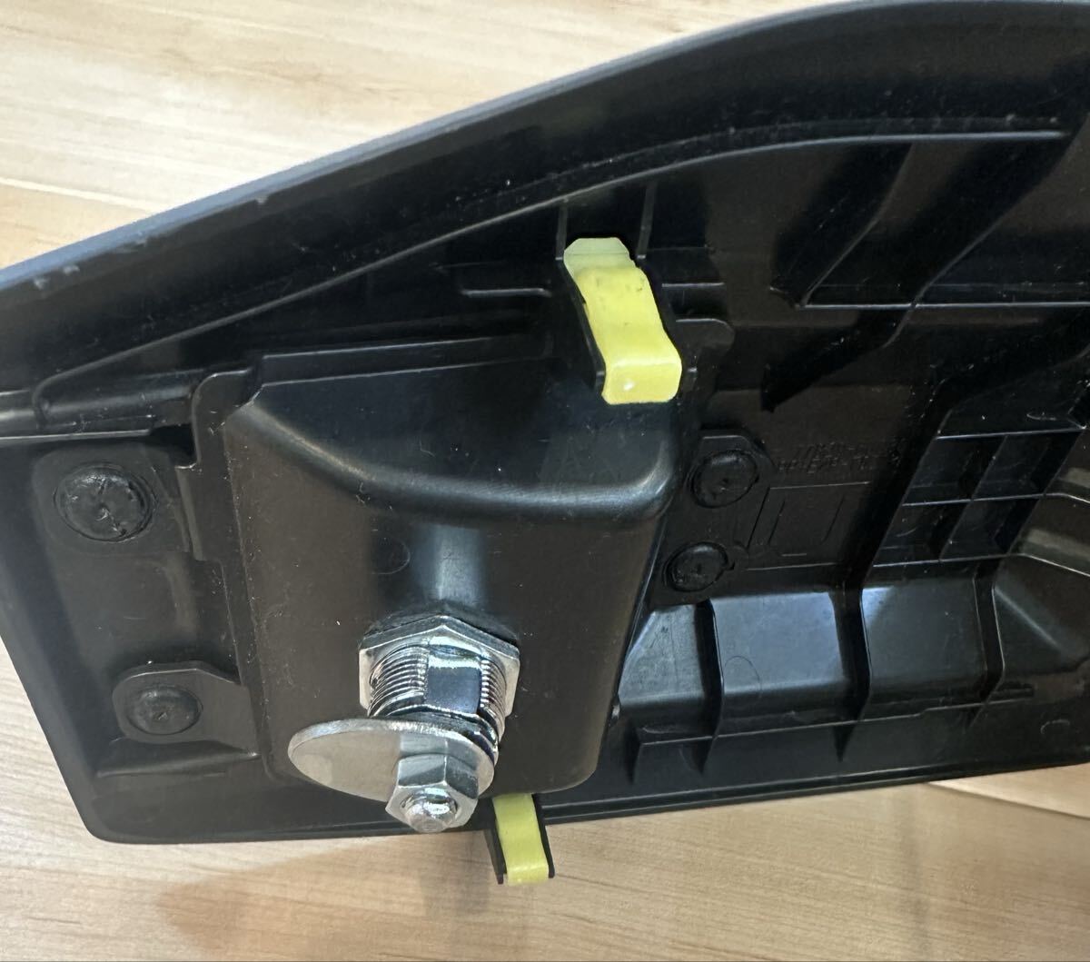 再再販ランクル70 GDJ76アドブルー給油口 鍵付きキャップ トヨタ純正