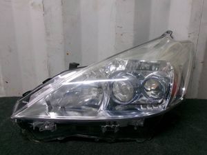 プリウスα ヘッドライトのYahoo!オークション(旧ヤフオク!)の相場