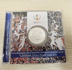 2002FIFAワールドカップ™ 純銀の中古価格は12,021円｜記念硬貨の新品