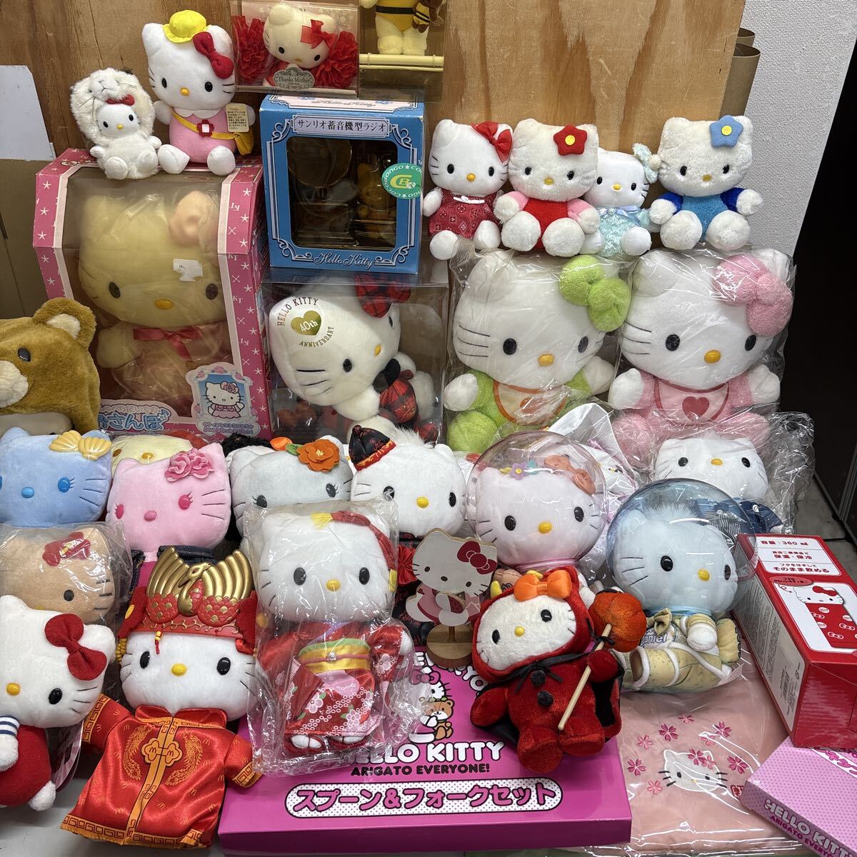 キティぬいぐるみの値段と価格推移は？｜244件の売買データからキティ