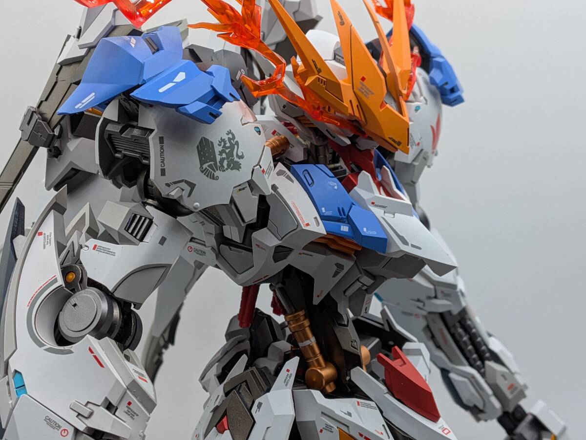 1/60バルバトスルプスレクス 塗装済み完成品 PG同等 LOGAR ロガール 巨