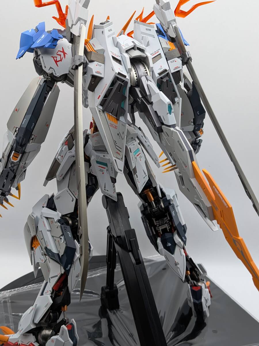 1/60バルバトスルプスレクス 塗装済み完成品 PG同等 LOGAR ロガール 巨