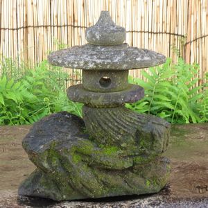 古民具建築雑貨庭石景石造園庭石屋上オブジェ【天然自然石灯篭