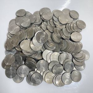 昭和51年 硬貨 100円の値段と価格推移は？｜38件の売買データから昭和