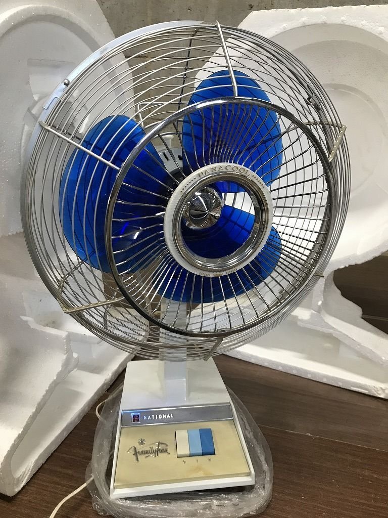 お値下げ！骨董希少品　昭和レトロ　サンヨー扇風機　30cmホーム扇　元箱付 ☆【動作OK】 希少 【外箱＆発泡スチロールケース付き】 昭和レトロ