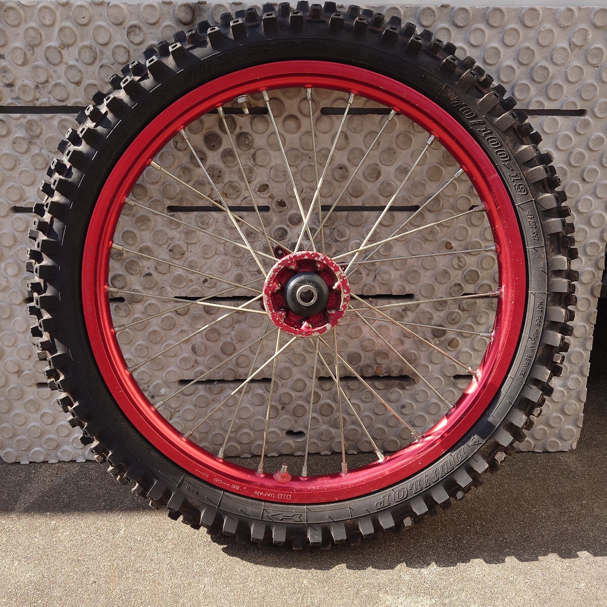 crf150 ホイールの値段と価格推移は？｜3件の売買データからcrf150