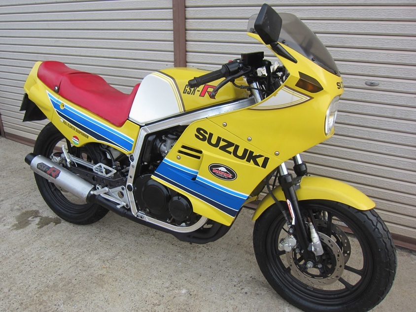 GSX-R400の値段と価格推移は?|226件の売買データからGSX-R400の価値 GSX-R400の値段と価格推移は?|226件の売買データからGSX-R400の価値