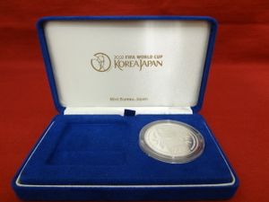 2002FIFAワールドカップ™ 純銀の中古価格は10,407円｜記念硬貨の新品