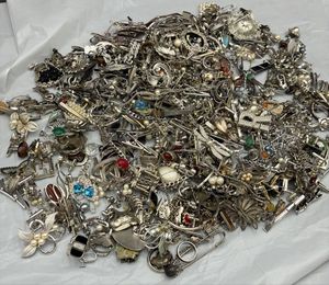金メッキ まとめのYahoo!オークション(旧ヤフオク!)の相場・価格を見る