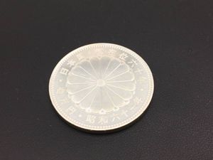 天皇陛下御在位60年 純銀の中古価格は12,065円｜記念硬貨の新品・中古