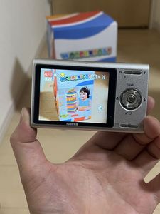 FinePix Z1のYahoo!オークション(旧ヤフオク!)の相場・価格を見る
