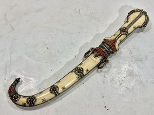 ジャンビーヤの値段と価格推移は？｜5件の売買データからジャンビーヤ