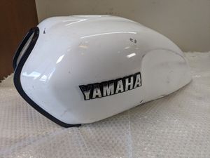 XJR400 タンクの値段と価格推移は？｜94件の売買データからXJR400