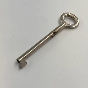 忍び錠の値段と価格推移は？｜24件の売買データから忍び錠の価値が