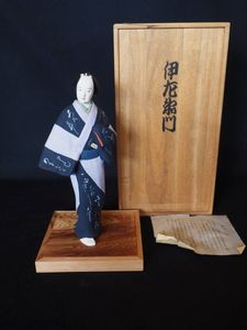 博多人形 小島与一の値段と価格推移は？｜6件の売買データから博多人形