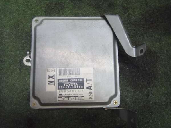 ハイラックスサーフ KZN130W エンジンコンピュータ 89661-3D100(トヨタ 
