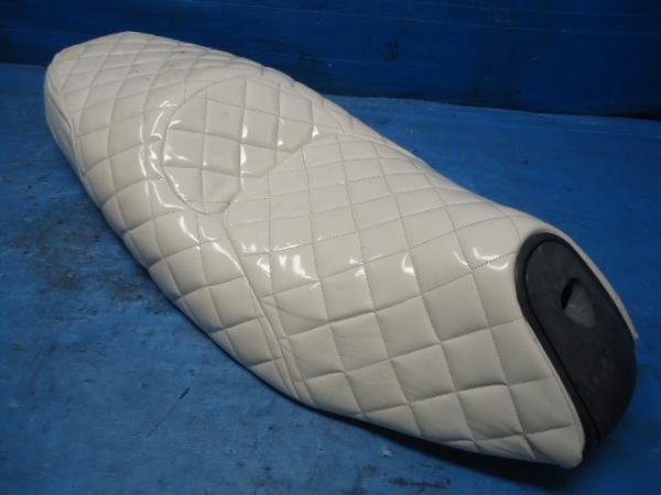 マジェスティ125Fi シート 張替え エナメル