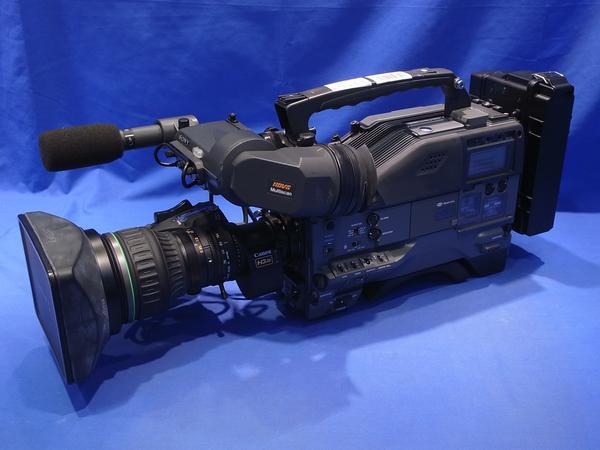 SONY HDW-730 HDCAMレコーダー 2/3型220万画素IT型CCD搭載(プロ用