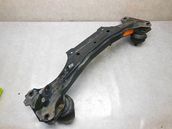 A305 M3C E36 BMW M3クーペ エンジンメンバー