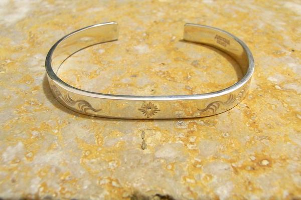 送料込 アリゾナフリーダム 7mm平打太陽神打込唐草 NO.3 ARIZONA_1